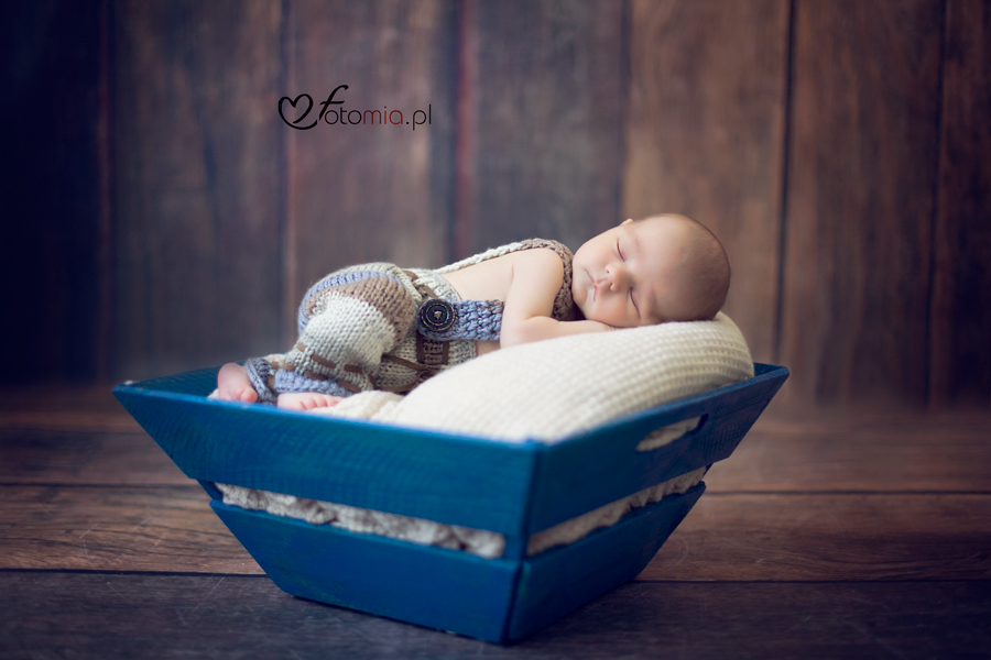 www.fotomia.pl fotografia noworodkowa